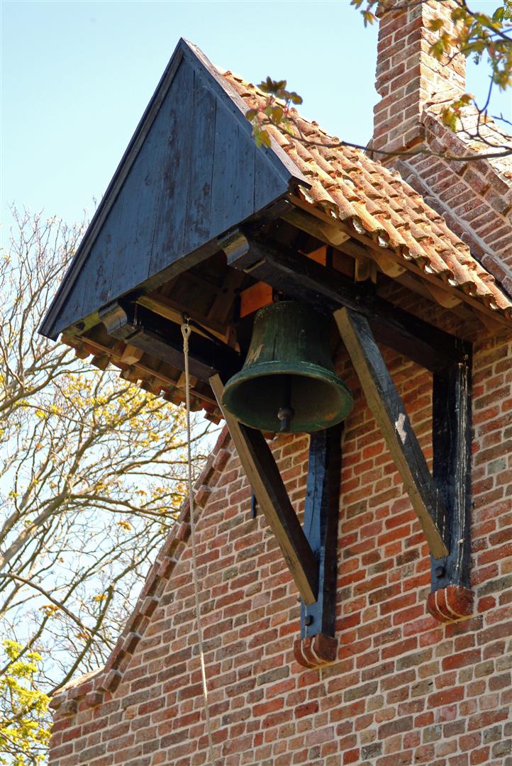 Jannum-gevelklokstoel-klok-na-restauratie-Large